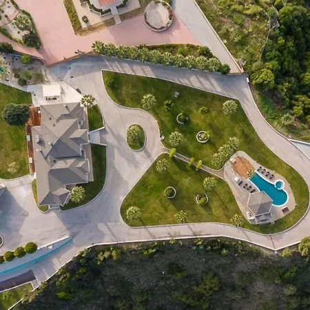 Crown Royal Luxury Estates Tsairi