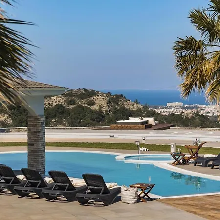 Crown Royal Luxury Estates Βίλα
