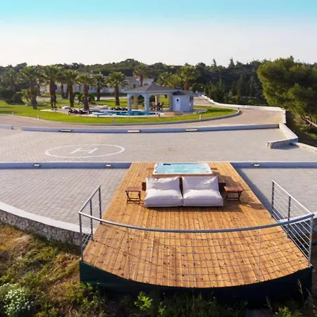 Βίλα Crown Royal Luxury Estates *