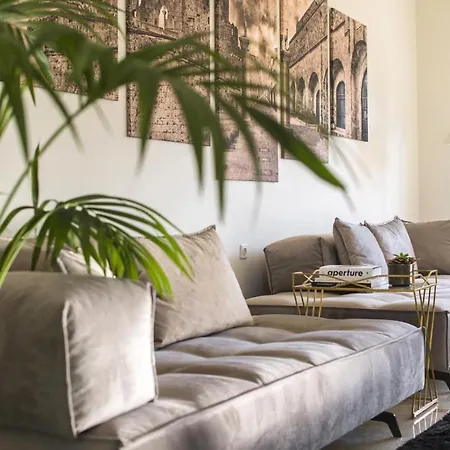 Βίλα Crown Royal Luxury Estates *